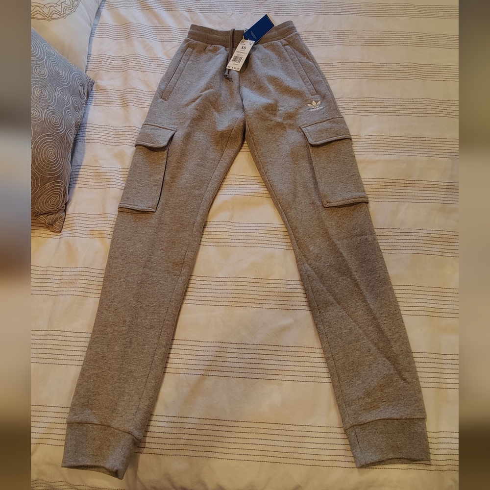 Adidas Slim Fit Cargo Joggers Size XS - Gray